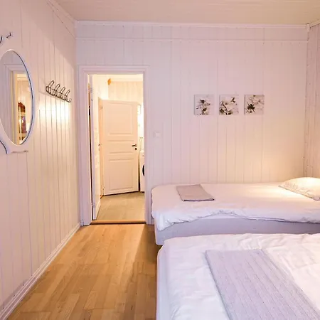 Feriehus Little Paradise Stronstad